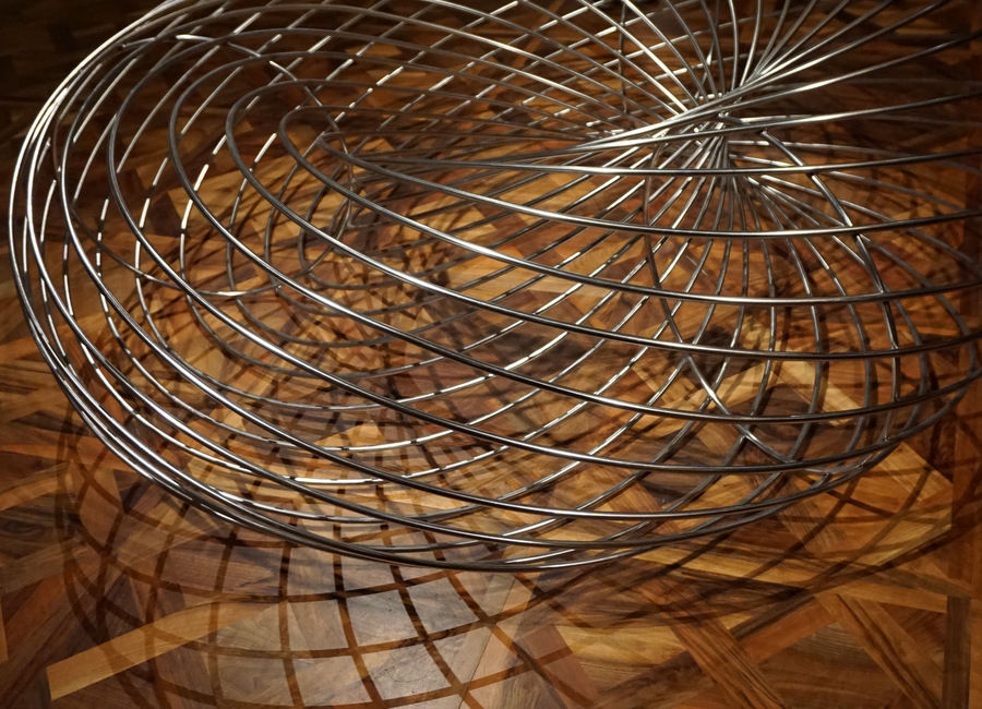 Olafur Eliasson Endless doughnut