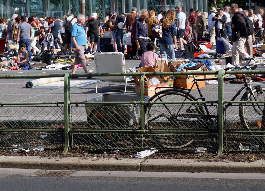 Fleamarket leftovers